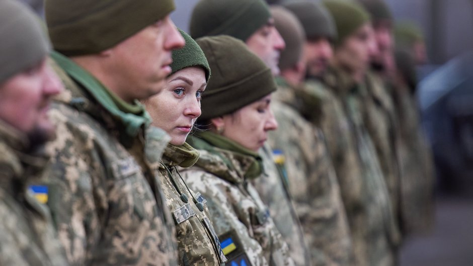 When did the separate identities of Russia and Ukraine emerged?