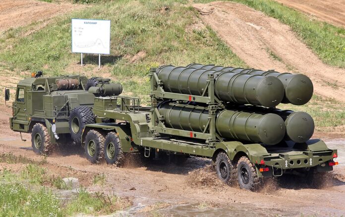 The 5T58-2 transport vehicle on the BAZ-6402-015 chassis for the S-400 system.